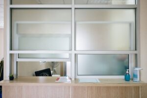 Practical Uses of Polycarbonate Sheets in Structural Design