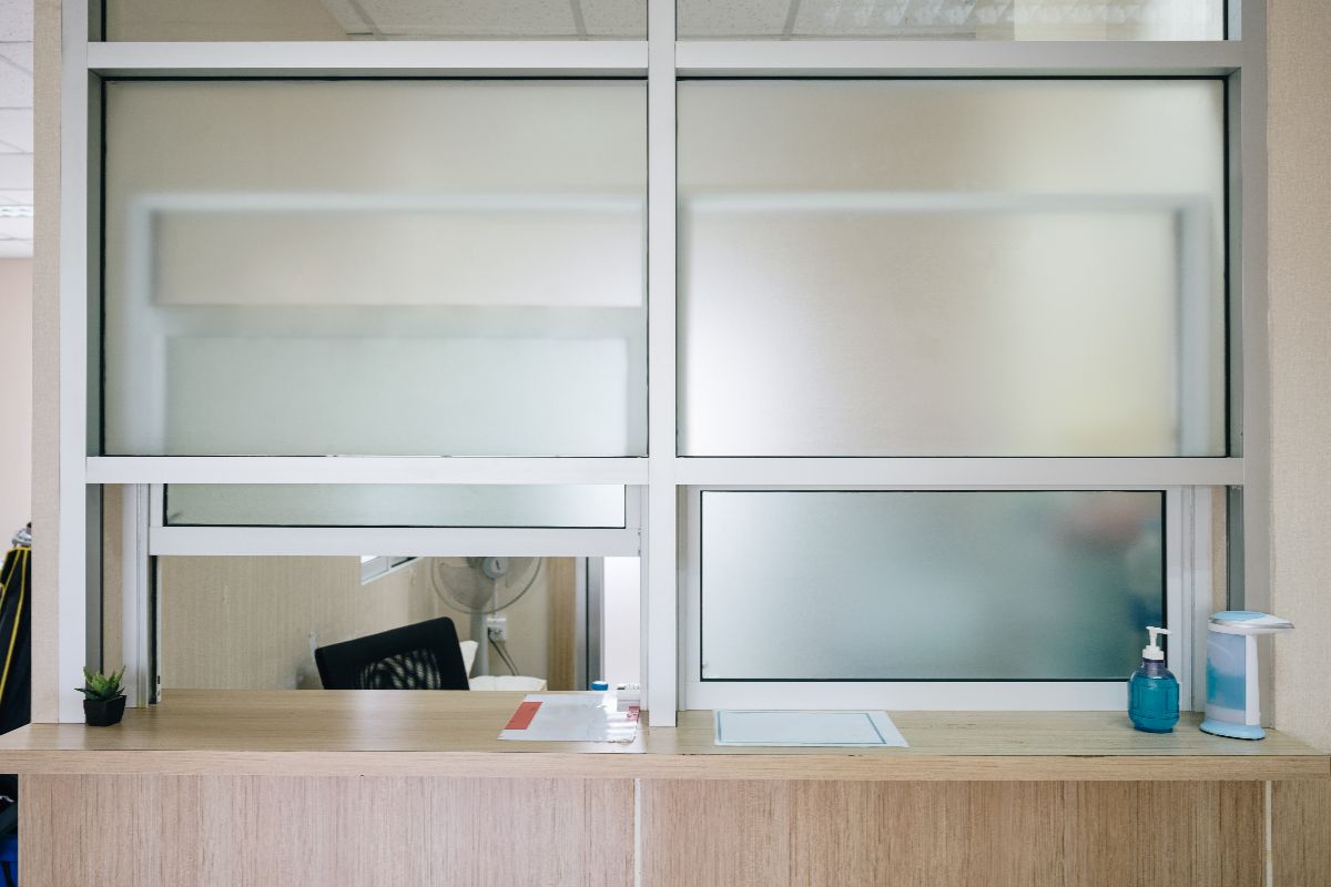 Practical Uses of Polycarbonate Sheets in Structural Design