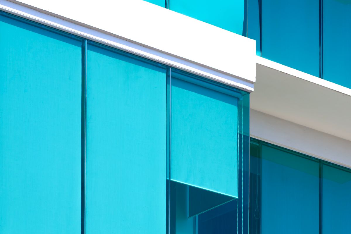 Why Acrylic Sheets are Ideal for Design-Centric Builds